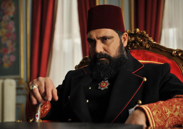 İlber Ortaylı TRT 1'in Payitaht Abdülhamid dizisini yerden yere vurdu!  - Resim: 4