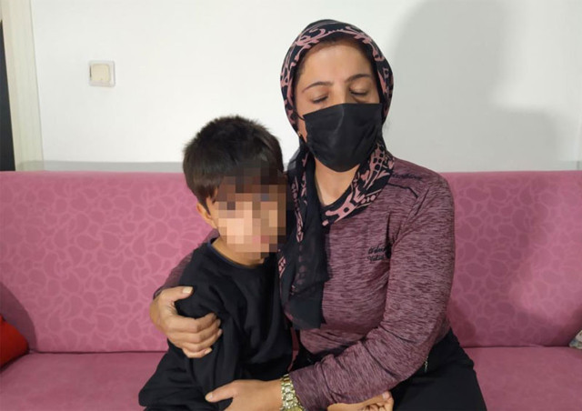 Öğrencinin kulağından çekerek yaralayan öğretmen hakkında suç duyurusu - Resim: 0