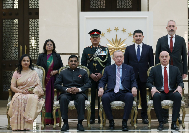 Büyükelçiler, Cumhurbaşkanı Erdoğan'a güven mektubu sundu - Resim: 0