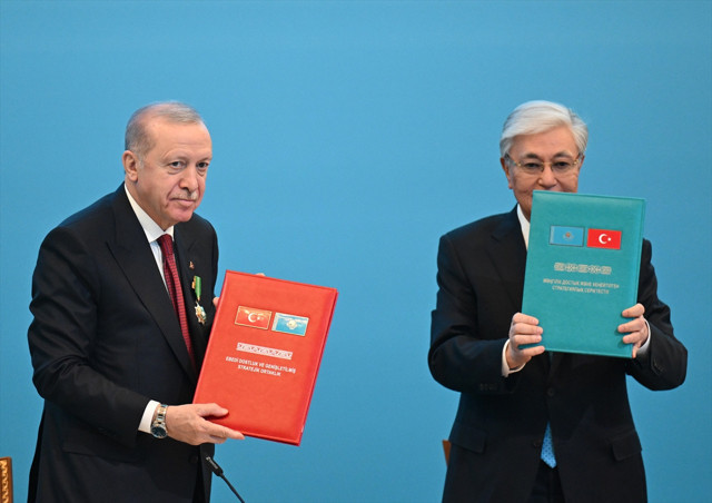 Cumhurbaşkanı Erdoğan'a Kazakistan'da "Hoca Ahmet Yesevi Nişanı" takdim edildi - Resim: 2