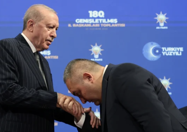 3 belediye başkanı daha resmen AK Parti'ye katıldı! Rozetlerini Erdoğan taktı - Resim: 5