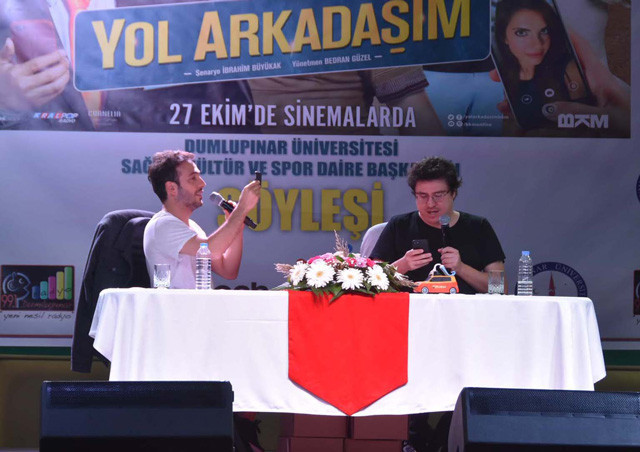 "Hiç aynı kıza aşık oldunuz mu?" sorusuna öyle bir cevap verdi ki! - Resim: 2