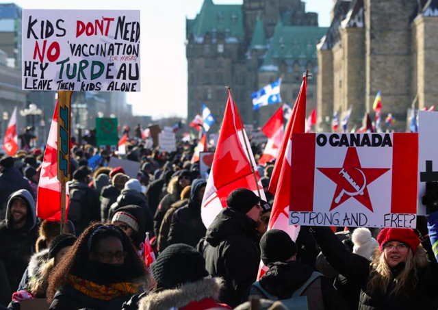 Kanada'da aşı karşıtları sokakta! Başbakan Trudeau ailesiyle gizli yere kaçırıldı - Resim: 1