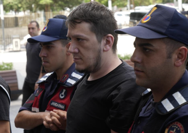 Paralel su&ccedil; ağı ortaya &ccedil;ıktı! Tuncay Sonel kendine &ccedil;ete kurmuş - Resim: 1