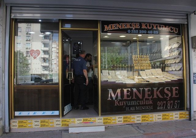 Soyguncuyu 'gel yemek ısmarlayım' diyerek ikna etti - Resim: 1