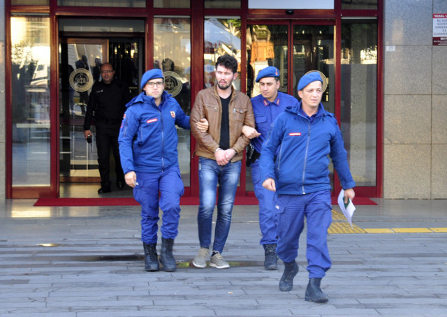 Antalya'da parasını almak isteyen arkadaşını öldüren Türkmen sanığa 16 yıl hapis - Resim: 0