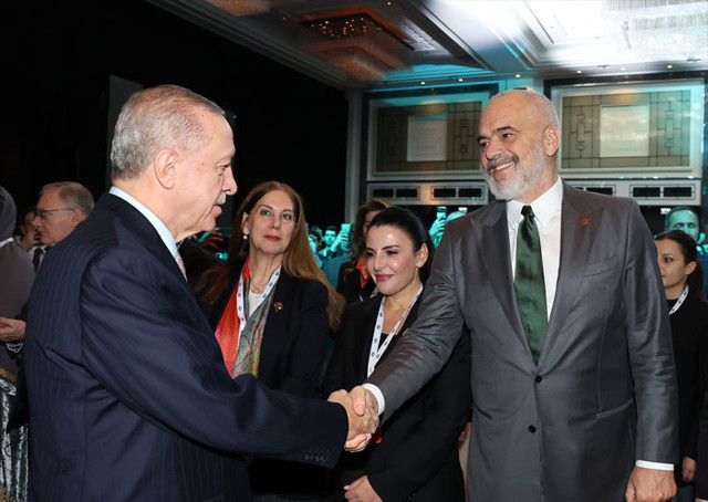Arnavutluk Başbakanı Edi Rama: Tayyip Erdoğan olmasaydı Avrupa ayakta duramazdı! - Resim: 0