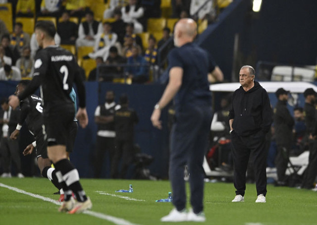 Fatih Terim'in çalıştırdığı Al Shabab ile Ronaldolu Al Nassr'dan gollü düeollo - Resim: 0
