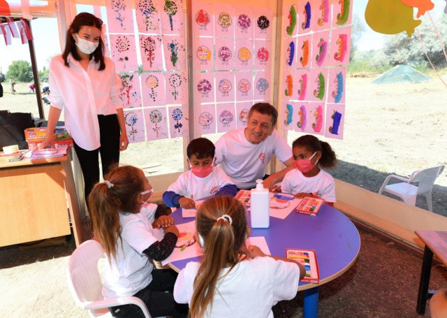 Milli Eğitim Bakanı Ziya Selçuk duyurdu 'Mobil Okul' 11 şehirde başlıyor - Resim: 1