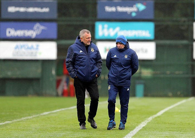 Vitor Pereira, Ozan Tufan ve Mesut Özil'den memnun değil - Resim: 2