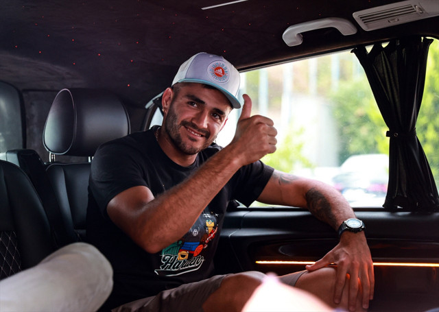 Maxi Gomez, Trabzonspor için İstanbul'da! Ahmet Ağaoğlu'ndan Fenerbahçe sözleri - Resim: 0