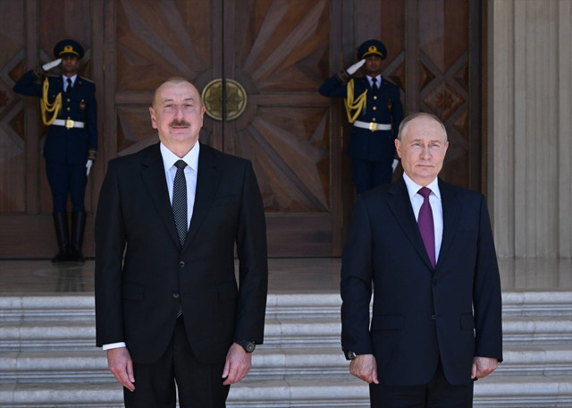 Putin ve Aliyev, Bakü'de görüştü - Resim: 0
