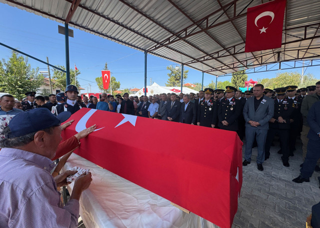 Kütahya'da kontrol yapan jandarma uzman çavuş şehit oldu! - Resim: 5