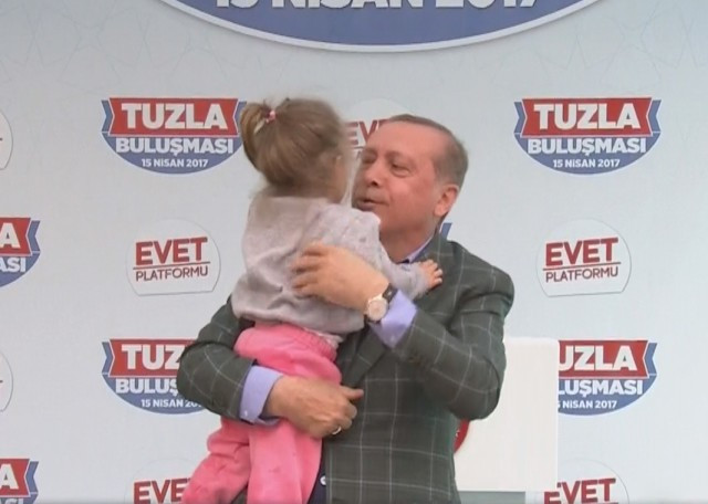 Cumhurbaşkanı Erdoğan anında müdahale etti: Gel kuzum gel - Resim: 4