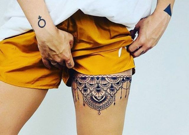 33 tane dövmesi olan İrem Derici tek tek dövmelerinin anlamını açıkladı - Resim: 2