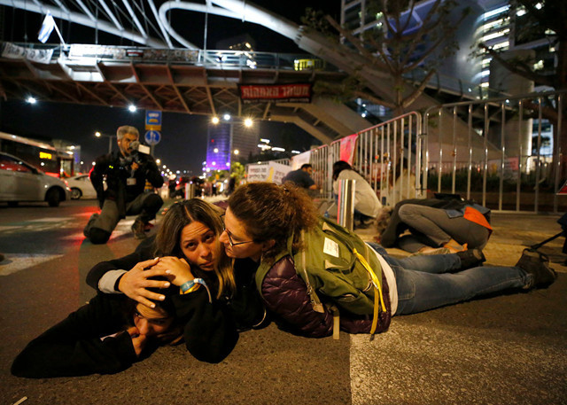 İsrail kendi kendini bombaladı! Demir Kubbe füzesi yanlış yere düştü! Büyük panik kamerada - Resim: 0
