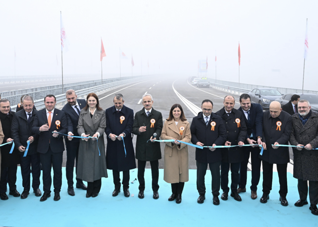 Bakan Uraloğlu: TEM Otoyolu’na yüksek standartlı bağlantısını sağladık - Resim: 1