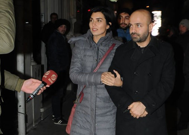 Boşanacağı söylenen Tuba Büyüküstün fena yakalandı - Resim: 4