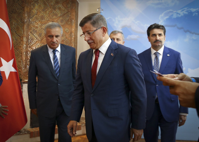 Ahmet Davutoğlu Ak Parti'den istifa etti son dakika açıklaması - Resim: 1