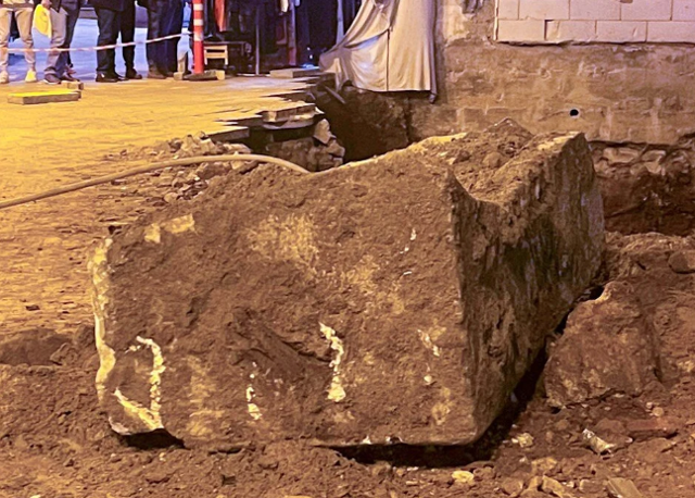 Büyükçekmece'de şaşkına çeviren olay inşaat kazısında bulundu ekipler harekete geçti - Resim: 0