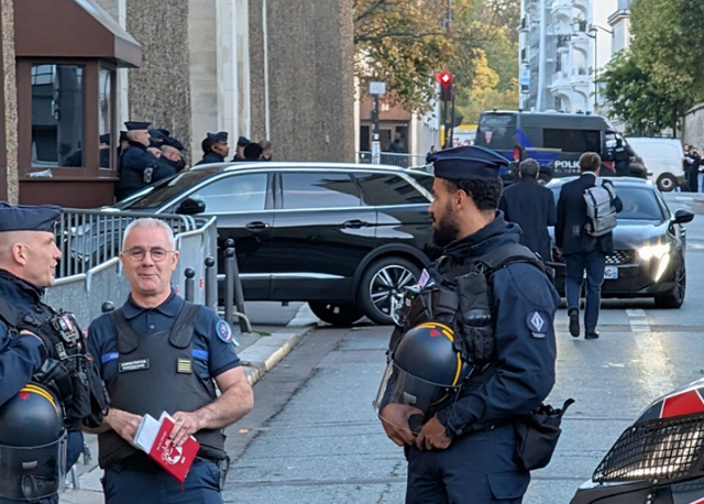 Fransa'nın eski cumhurbaşkanı Sarkozy hapse girdi tek kişilik hücreye... - Resim: 0