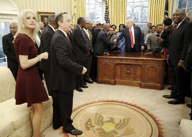 Oval Ofis'te çekilen bu kare çok konuşuldu! İşte o anlar - Resim: 3