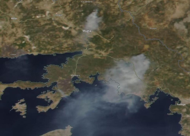 NASA yayınladı Köyceğiz'deki orman yangının uzaydan görüntüsü - Resim: 0