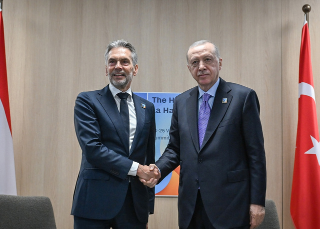 Cumhurbaşkanı Erdoğan'dan Lahey'de ikili temaslar! Macron, Merz, Starmer... - Resim: 4