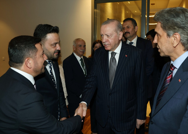 3 belediye başkanı daha resmen AK Parti'ye katıldı! Rozetlerini Erdoğan taktı - Resim: 2