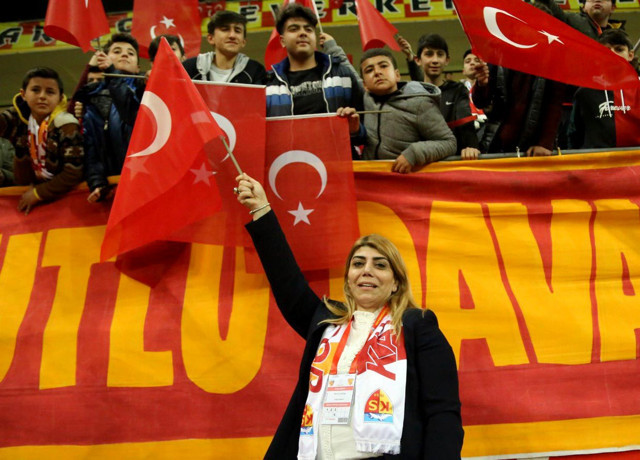 Berna Gözbaşı: Ligden düşme kalksın demek bana yakışmaz - Resim: 0