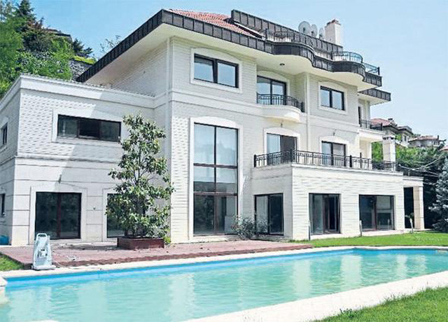 Demet Akalın eski evinde 1 milyon lira unuttu! - Resim: 2