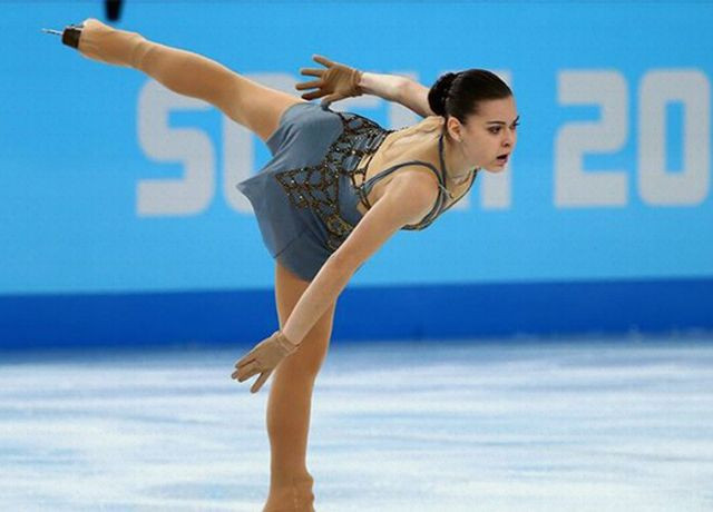 Olimpiyat şampiyonu Rus patenci falcıya servet kaptırdı - Resim: 2