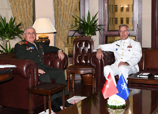 Orgeneral Yaşar Güler, NATO Askeri Komite Başkanı ile görüştü - Resim: 1