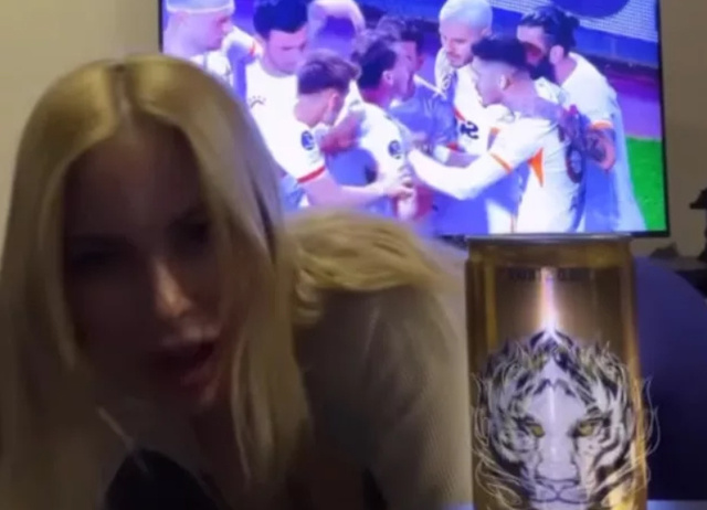 Galatasaray şampiyon oldu, Hande Sarıoğlu sosyal medyayı salladı! Yürek hoplatan video sonrası.... - Resim: 1