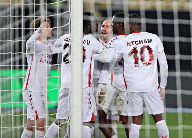 Samsunspor son 16 play-off turu ilk maçında avantaj elde etti - Resim: 0