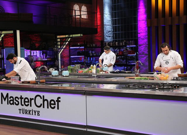 MasterChef finaline Barbaros Yoloğlu çıktı! Final 3 Ocak pazar günü - Resim: 2