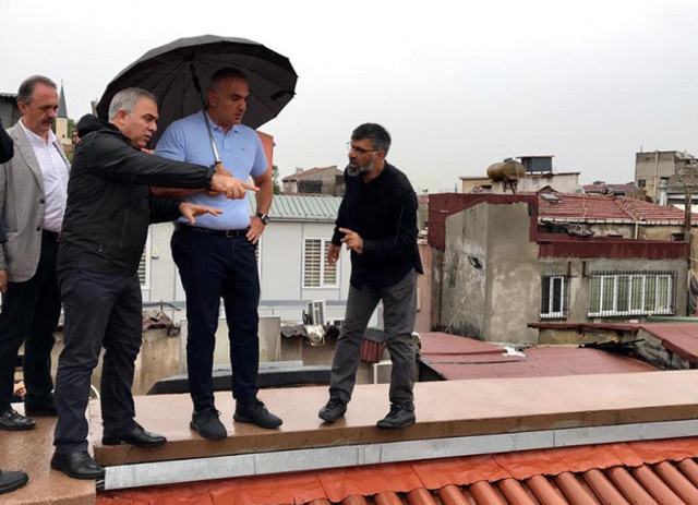 Bakan Ersoy su basan Kapalıçarşı'nın çatısında konuştu: İyi de bir test geçirmiş oldu - Resim: 0