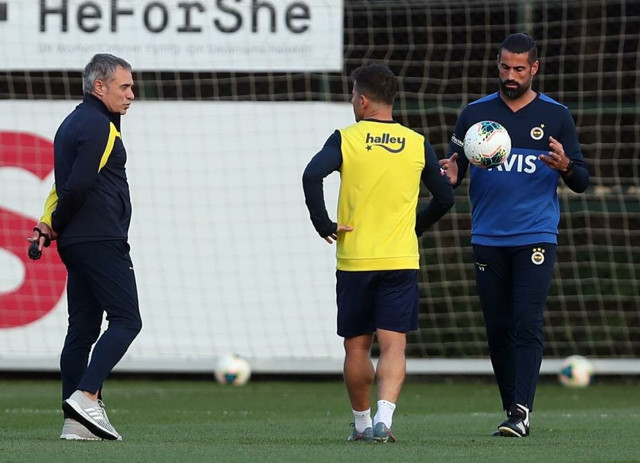 Volkan Demirel'den Ozan Tufan'a derbi taktiği - Resim: 0