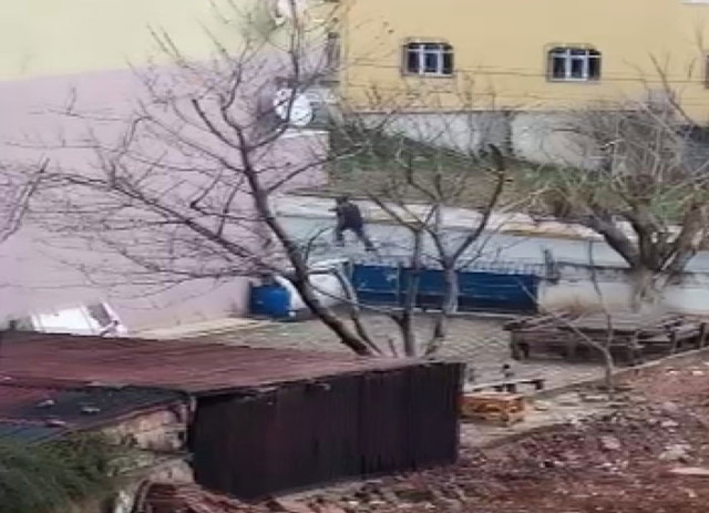 Sultanbeyli’de kanlı pusu: Genç kadın ve ağabeyi hayatını kaybetti - Resim: 0