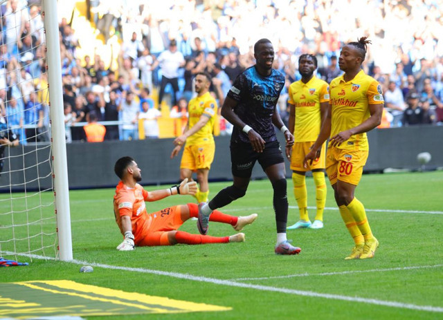 8 gollü çılgın maçta Adana Demirspor, Kayserispor'u mağlup etti! - Resim: 2