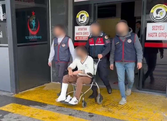 Denizli'de 5. kattan çarşaflı kaçış böyle bitti: Önce hastaneye sonra cezaevine götürüldü - Resim: 0