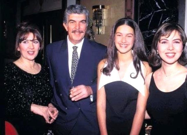 Bergüzar Korel ve Zeynep Korel barıştı tehditler havada uçuşmuştu - Resim: 2