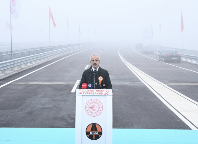 Bakan Uraloğlu: TEM Otoyolu’na yüksek standartlı bağlantısını sağladık - Resim: 0