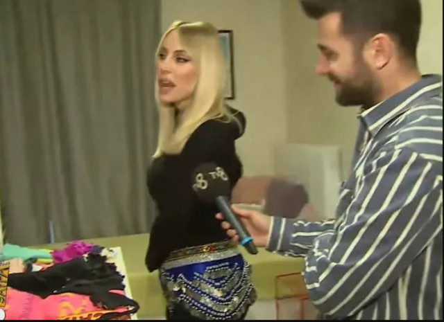 Hande Sarıoğlu yatak odasını gösterdi! Bomba açıklama: "Ben cüretkarım, elimi sallasam ellisi" - Resim: 2