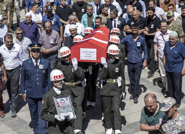 Ailesinin yanına izne gelen askerin acı ölümü! Erzurum'da gözyaşlarıyla uğurlandı - Resim: 0