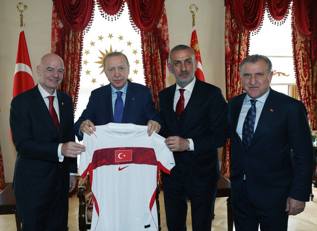 Cumhurbaşkanı Erdoğan, FIFA Başkanı Infantino'yu kabul etti - Resim: 2