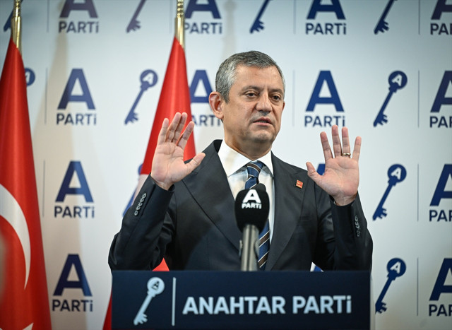 CHP lideri Özgür Özel'den grev açıklaması: Kimse işçiye laf söylememizi beklemesin ama... - Resim: 1