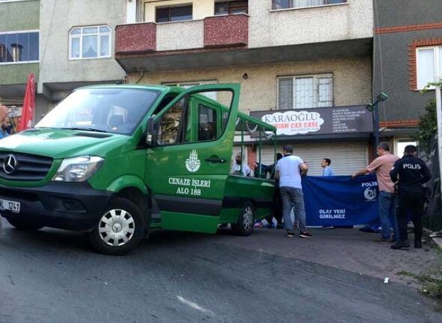 Bir babanın en acı anları! Kaldırıma çöküp uzun süre gözyaşı döktü - Resim: 1