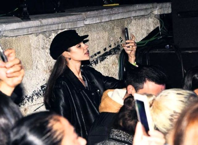 Kenan Doğulu'nun konserine Beren Saat gelmedi Aslı İşler benzerliği kafa karıştırdı - Resim: 3