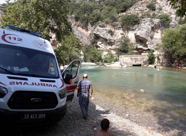 Mersin'de serinlemek için gölete giren bir kişi kayboldu! - Resim: 0